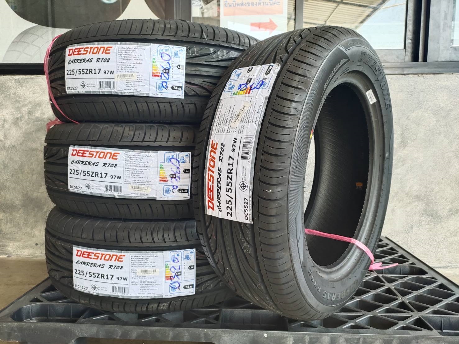 DEESTONE CARREARAS R702 225/55ZR17 97W TW:500 TRACTION:A TEMP:A MAXLOAD 730KG Y:0320