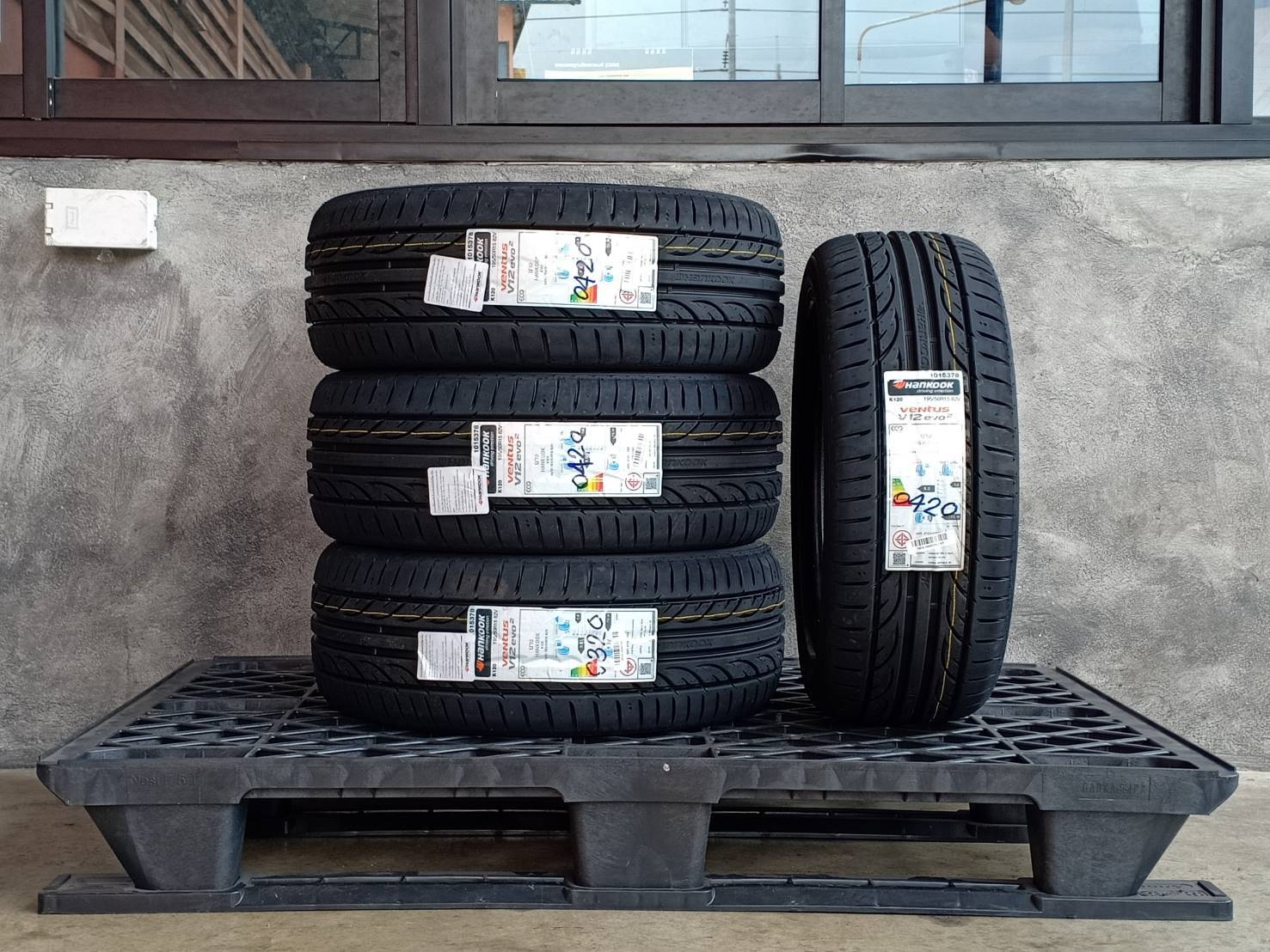 HANKOOK 195/50R15 VENTUS V12 EVO2 82V MADE IN KOREA
