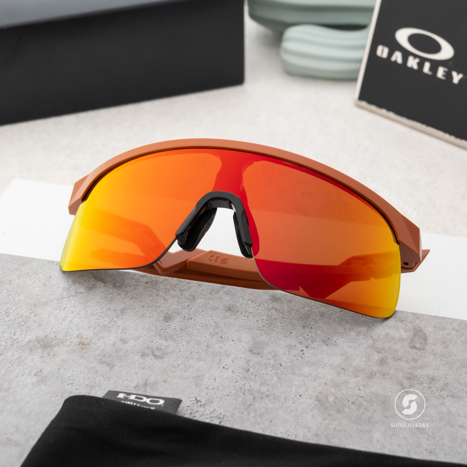 Oakley Resistor OJ9010-18 Ginger Prizm Ruby
