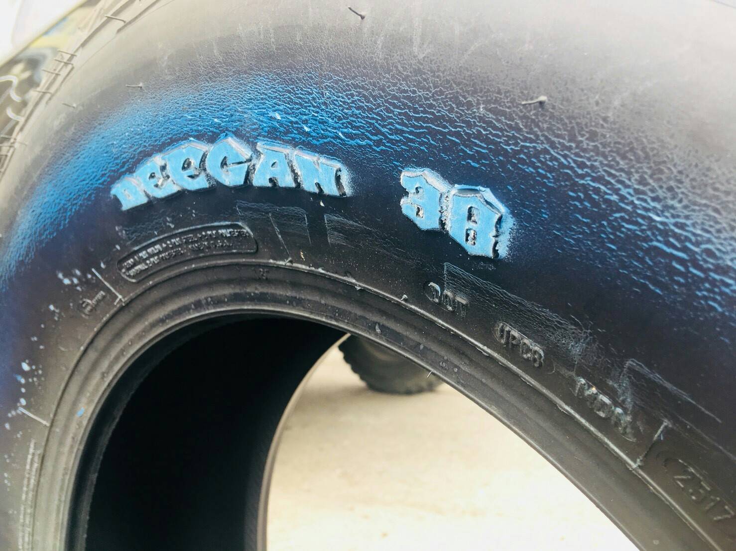 MICKEY THOMPSON DEEGAN 38 AT 265/65R18 ราคาถูก