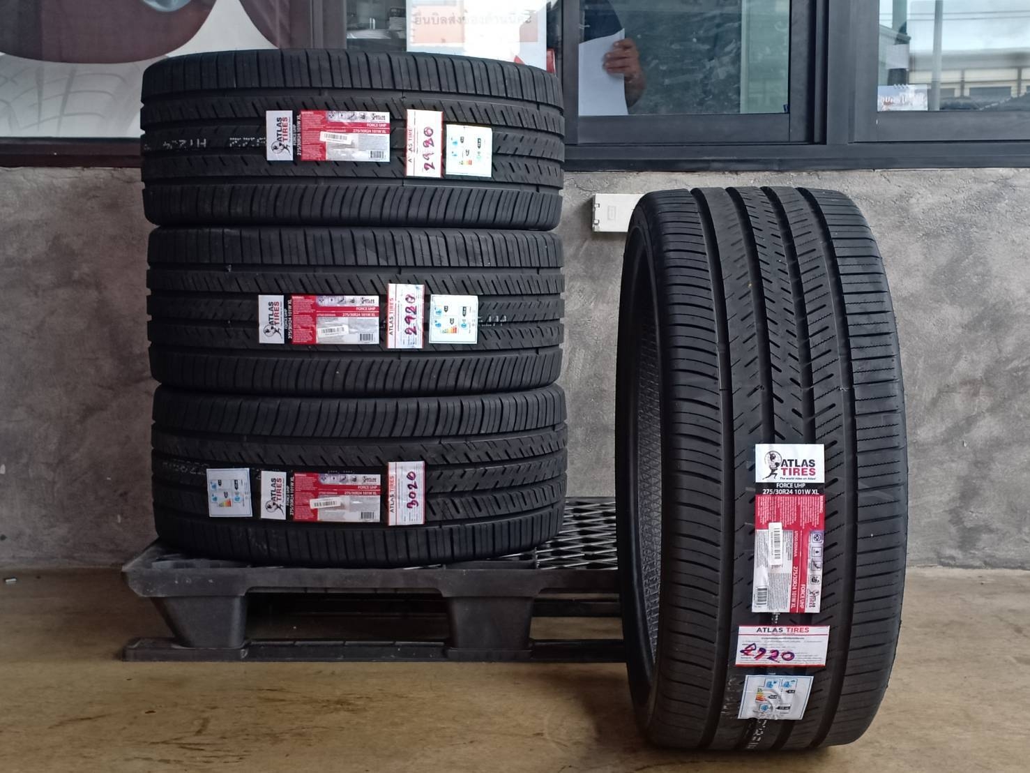 ATLAS FORCE UHP 275/30R24 ปี20 ราคาถูก