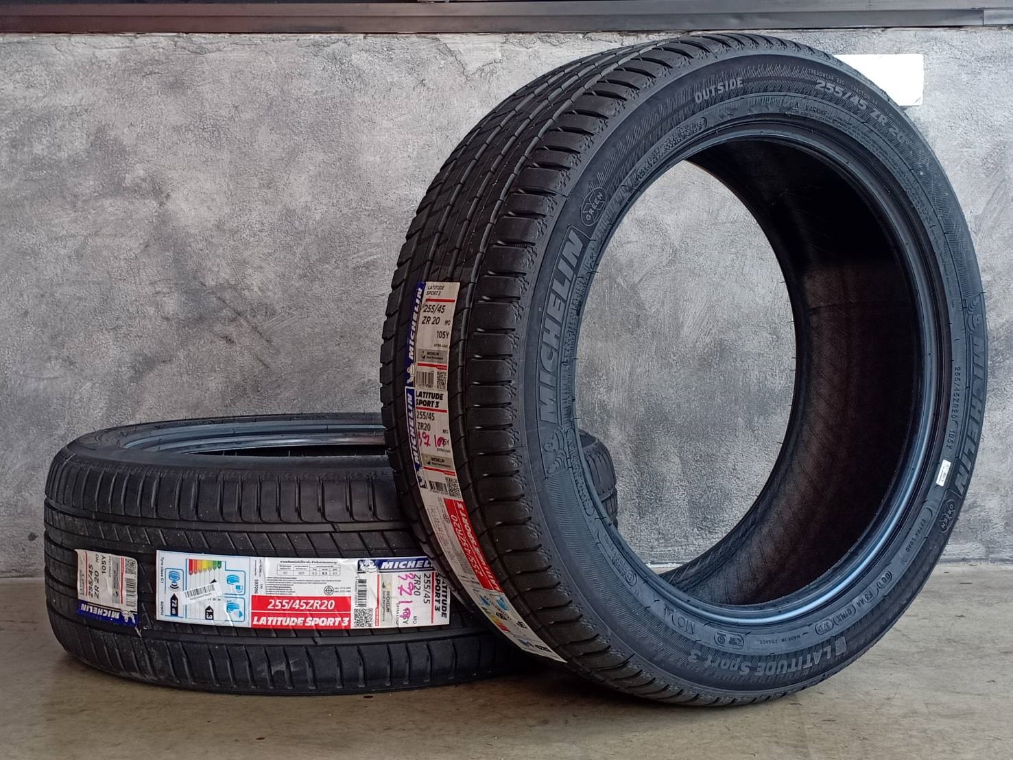 MICHELIN LATITUDE SPORT3 285/40-20 ราคาพิเศษ