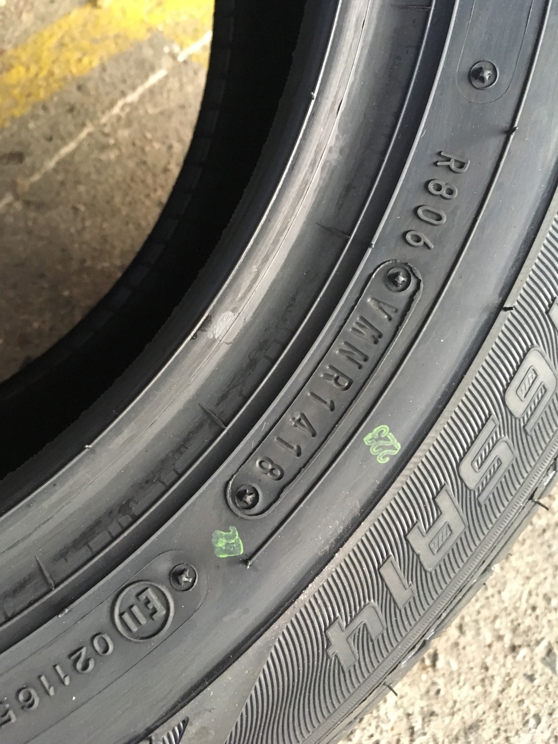 DUNLOP LM704 185-65-14 ปี18 ซื้อ2แถม2