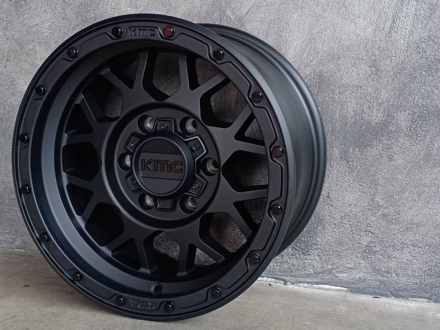 KM535 16X8 6X139.7 -6 106.25 M-BLK