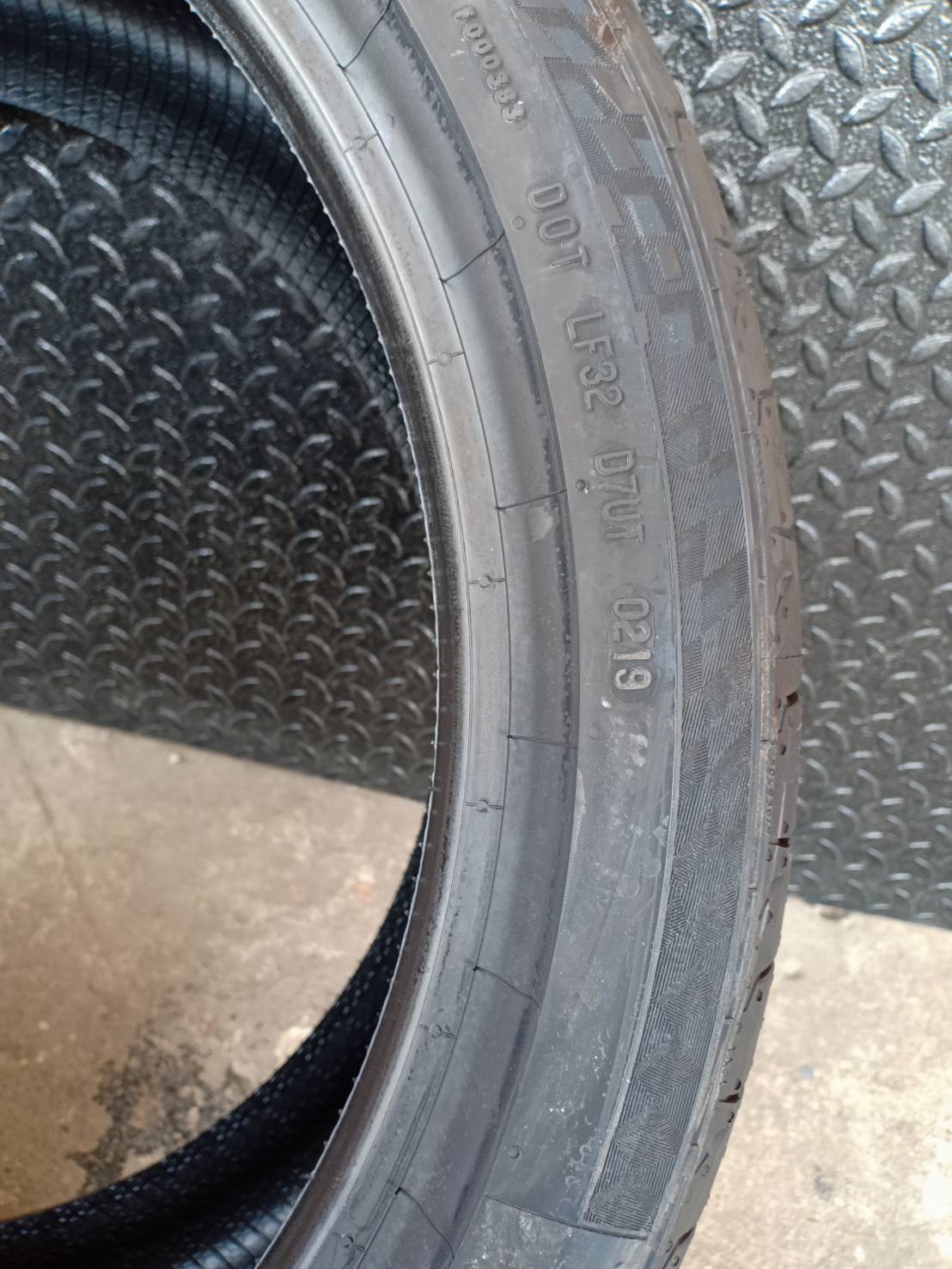 CONTINENTAL 255/35R19 CONTACT MC6 ราคาถูก