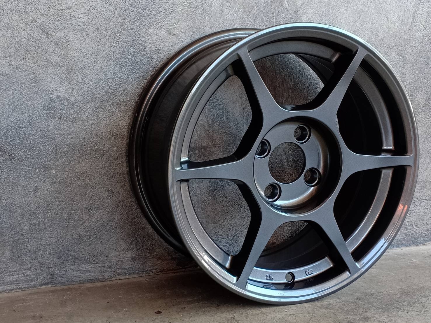 P-1 15X7 4X100 35 73.1 GUN METAL