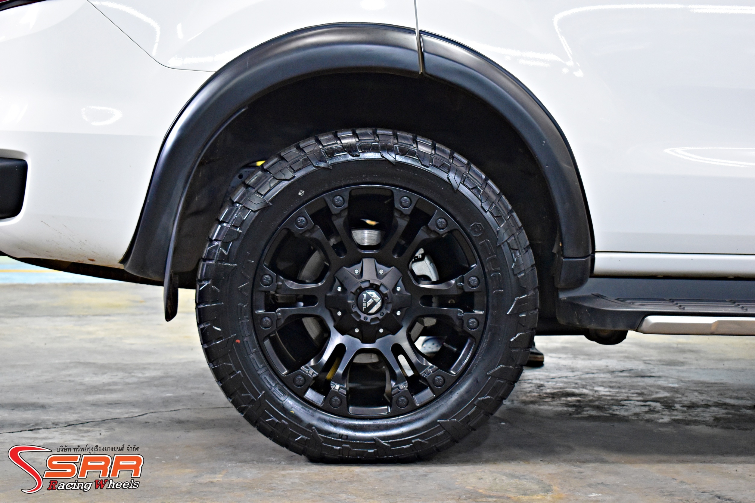 ล้อแท้ FUEL VAPOR ขอบ20 ใส่ EVEREST