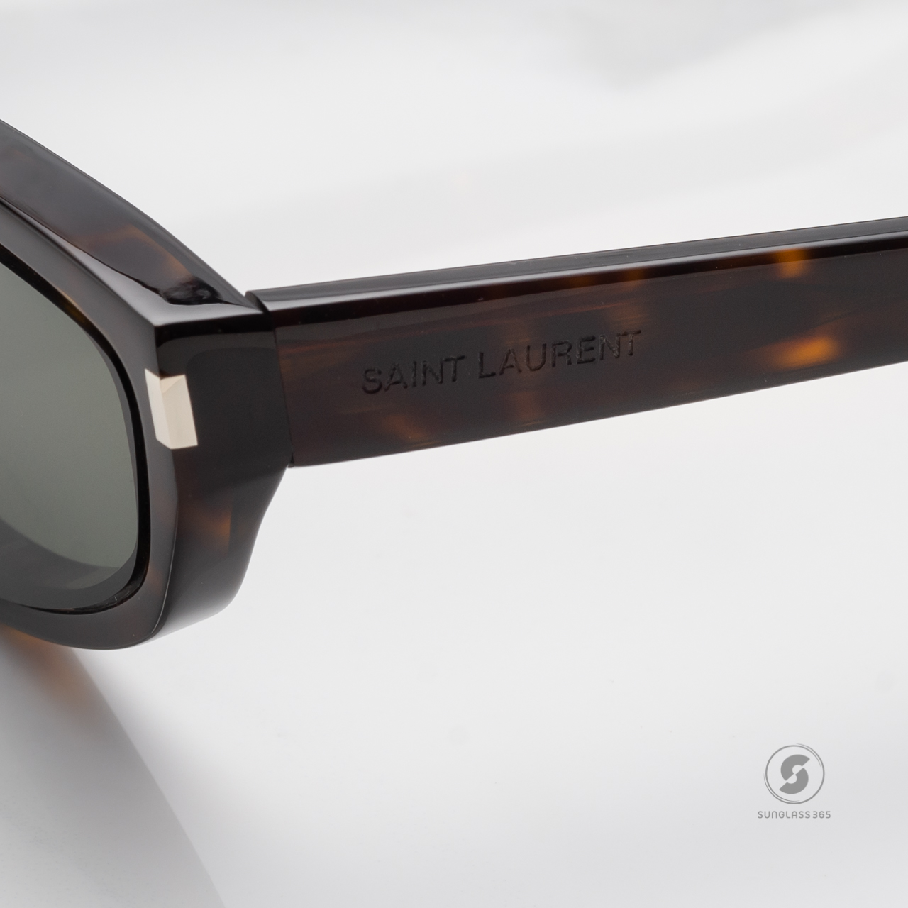 แว่นกันแดด YVES SAINT LAURENT NOVA SL634 002