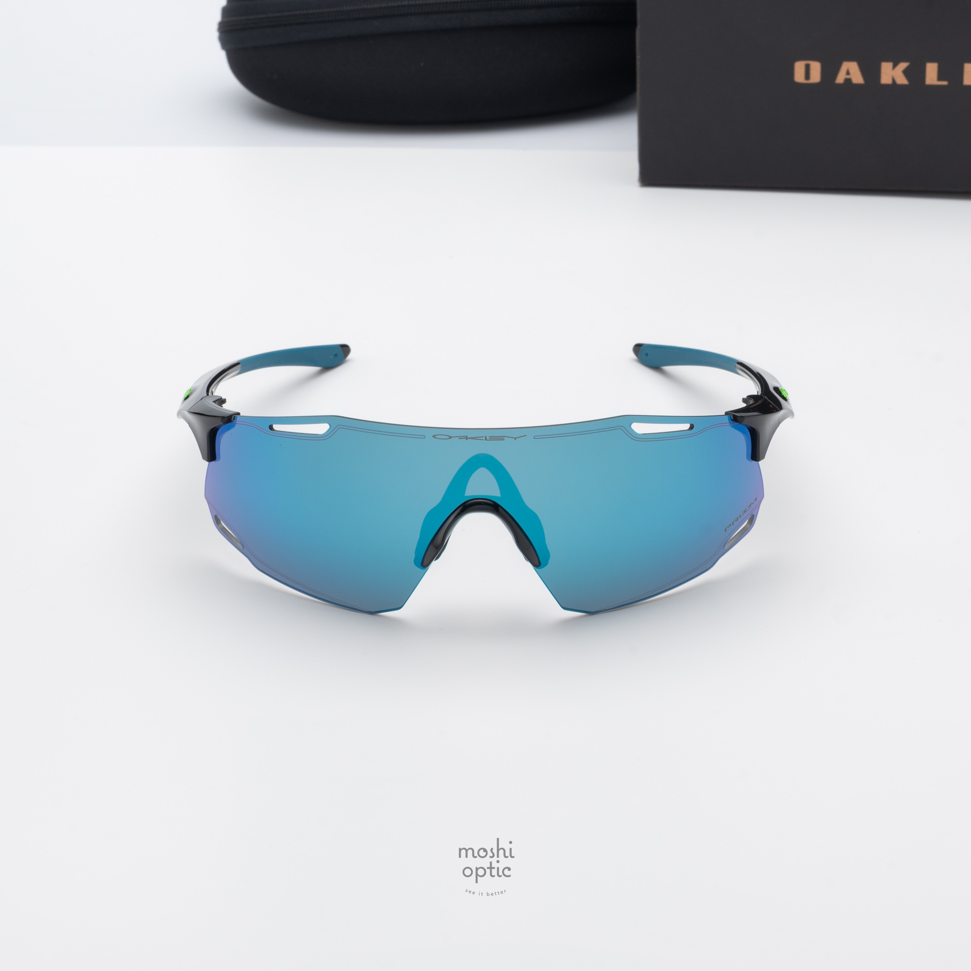 Oakley OO9513D-02 Cybr Dyno Polished Black Prizm Sapphire