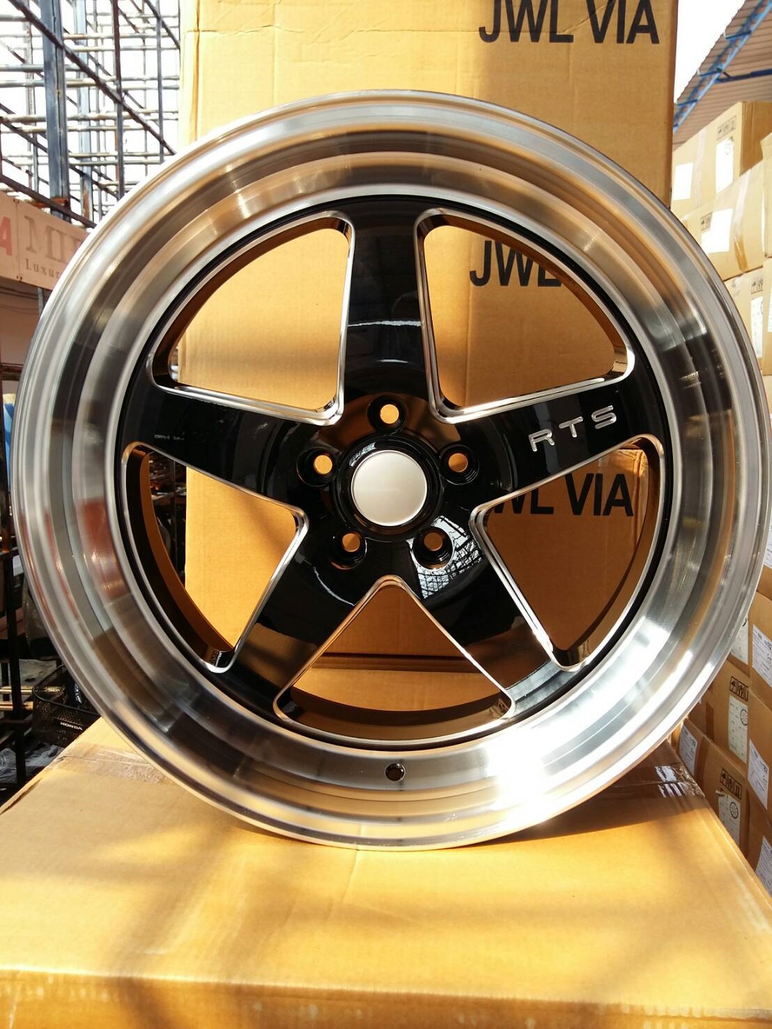 ล้อใหม่ โปรโมชั่น ล้อใหม่ขอบ20 ชุด14000 ปกติ 35000