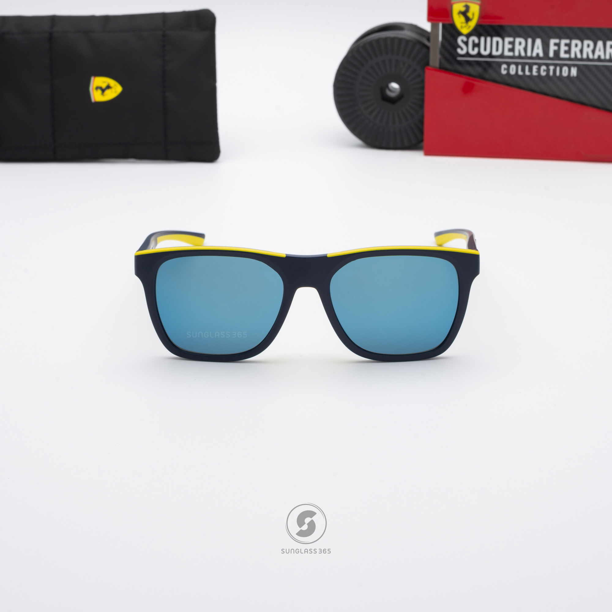 แว่นกันแดด Scuderia Ferrari FZ6013D 509/55