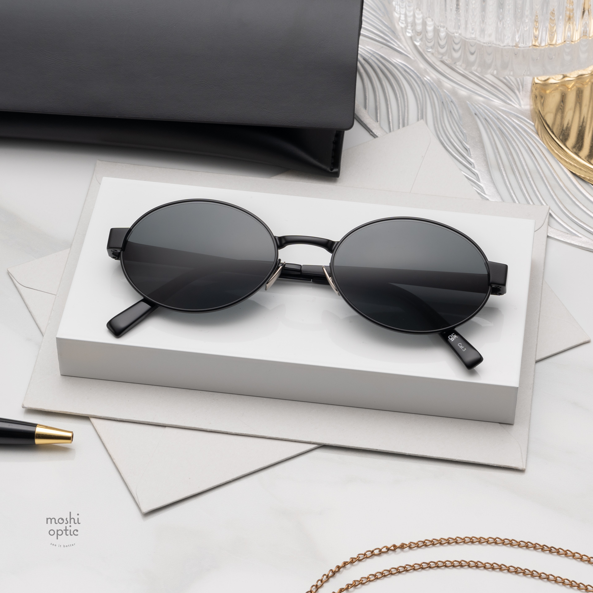 แว่นกันแดด YVES SAINT LAURENT SL692 001