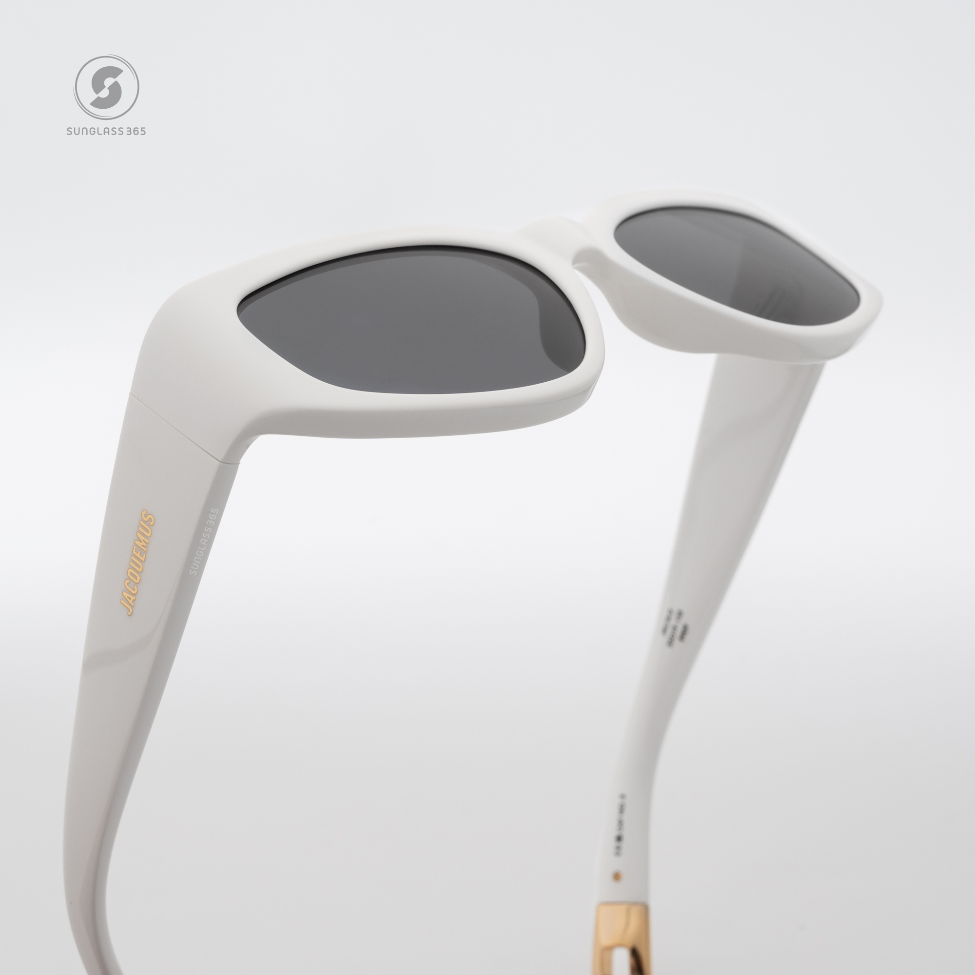 แว่นกันแดด JACQUEMUS THE GALA JAC5 C2