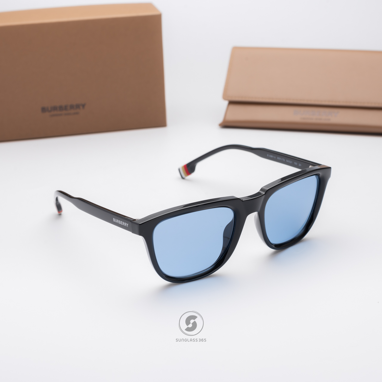 BURBERRY GEORGE BE4381U 300172 Black Light Blue