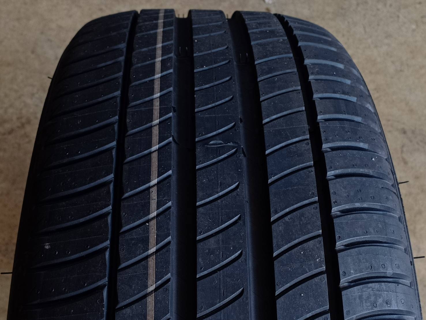 MICHELIN 225/45R18 PRIMACY 3ZP MOE 95Y MADE IN ITALY