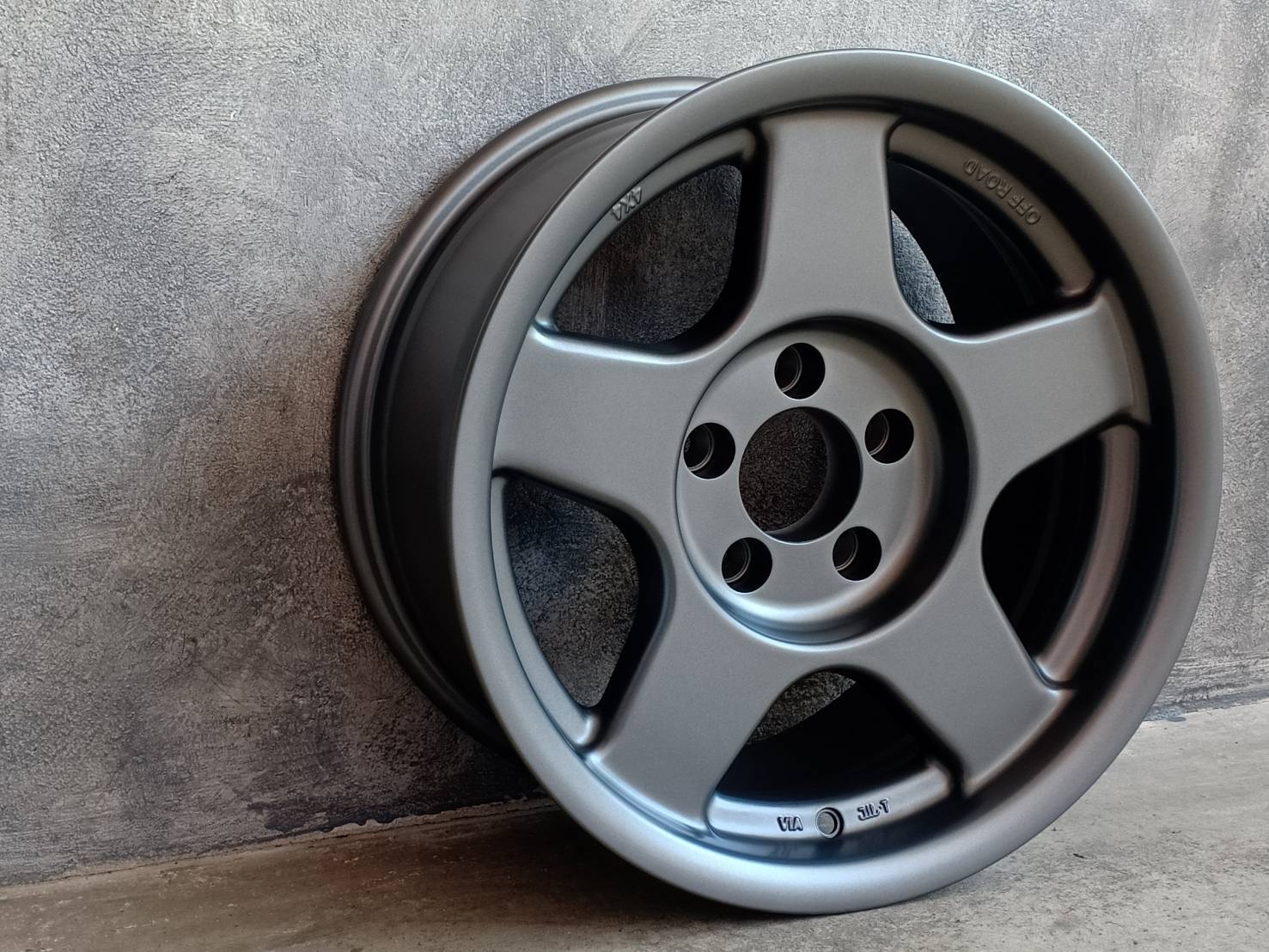 TAM-3290 16X8 5X114.3 0 73.1 GM-FLAT