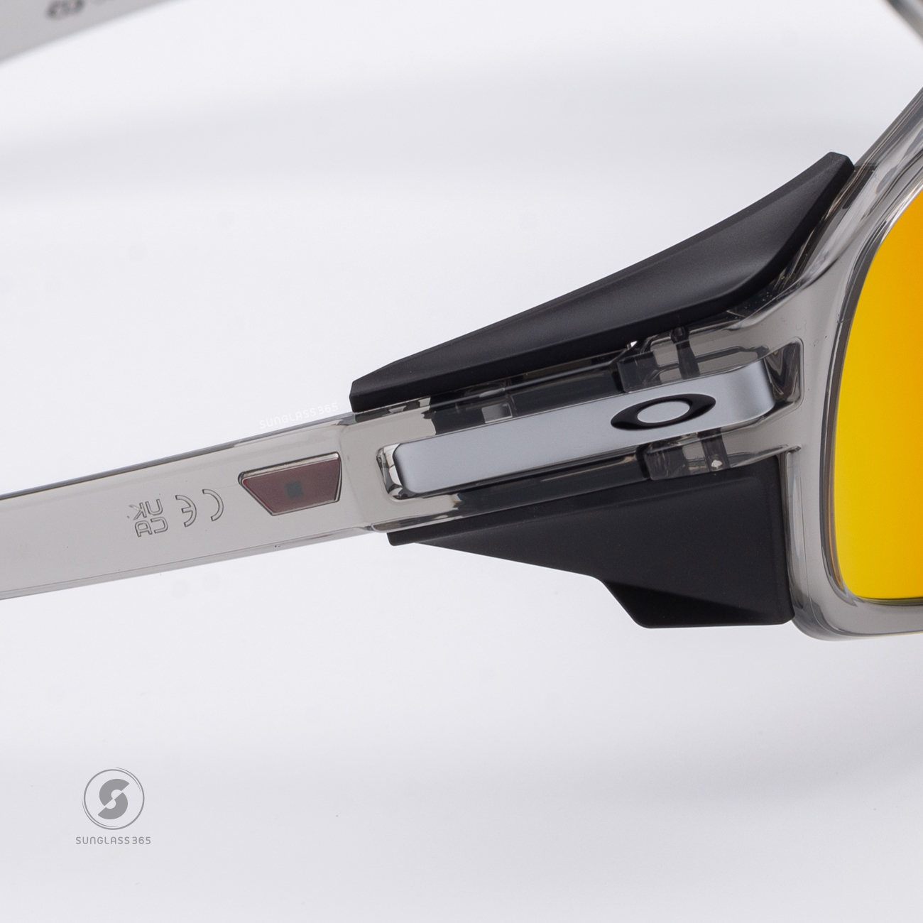 OAKLEY LATCH PANEL OO9404-04 Grey Ink Prizm Ruby