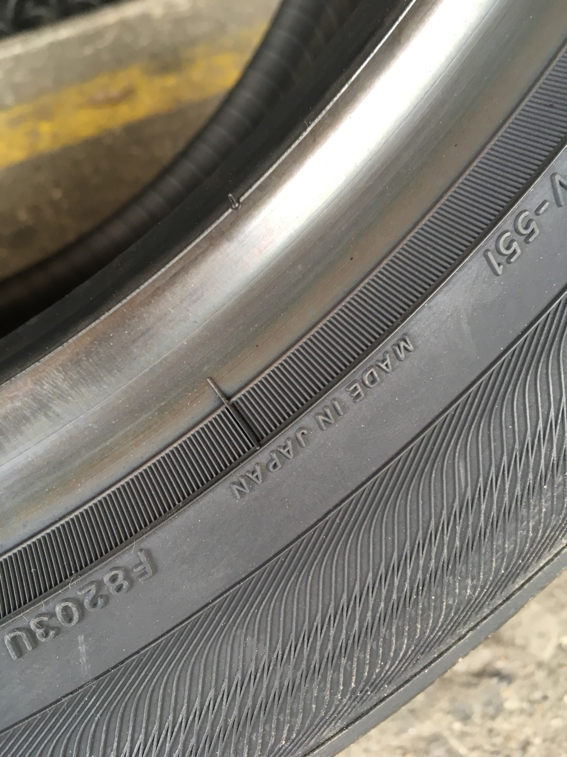 YOKOHAMA ADVAN dB decibel V551 225-50-17 เส้น 4900 ปกติ 6500 ปี18