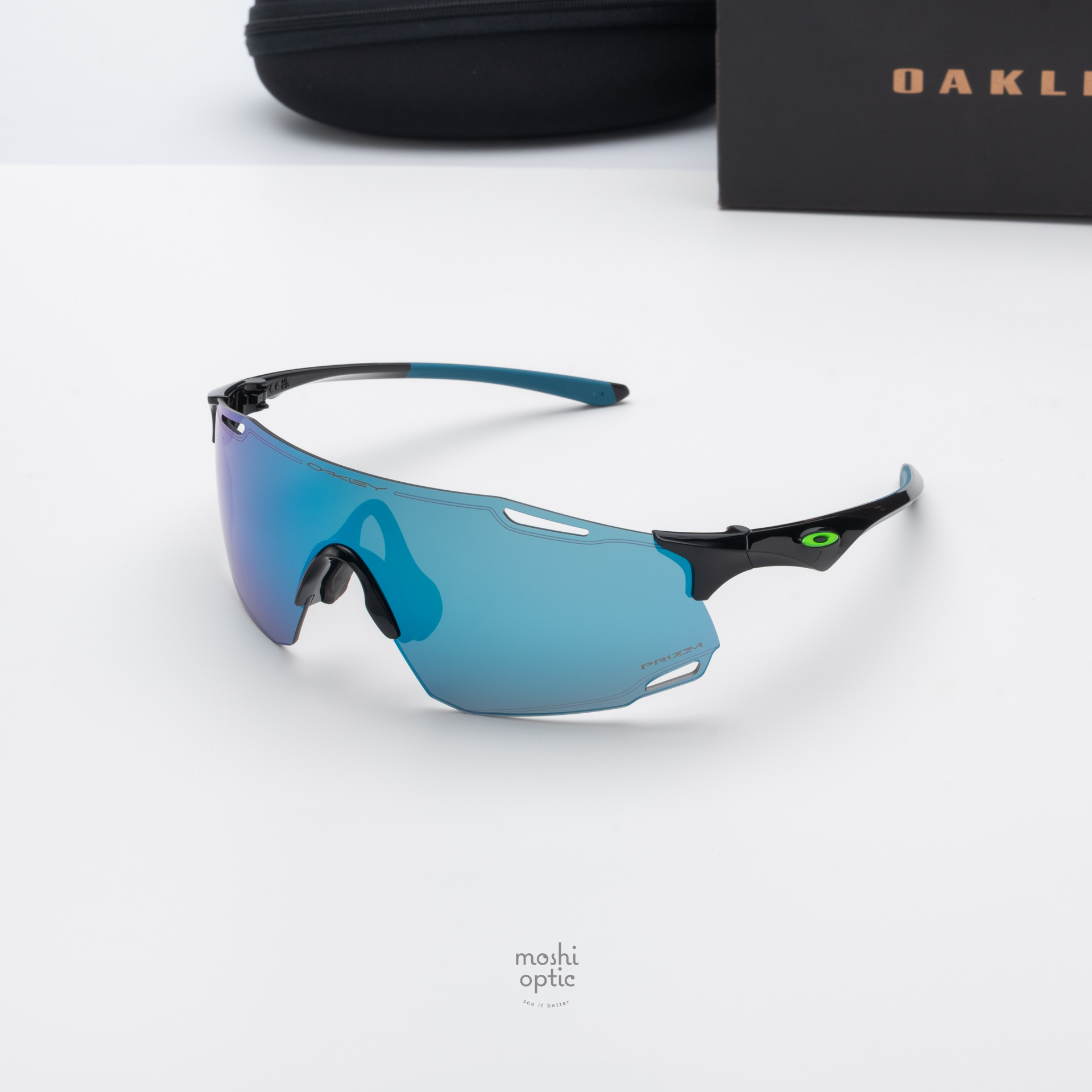 Oakley OO9513D-02 Cybr Dyno Polished Black Prizm Sapphire