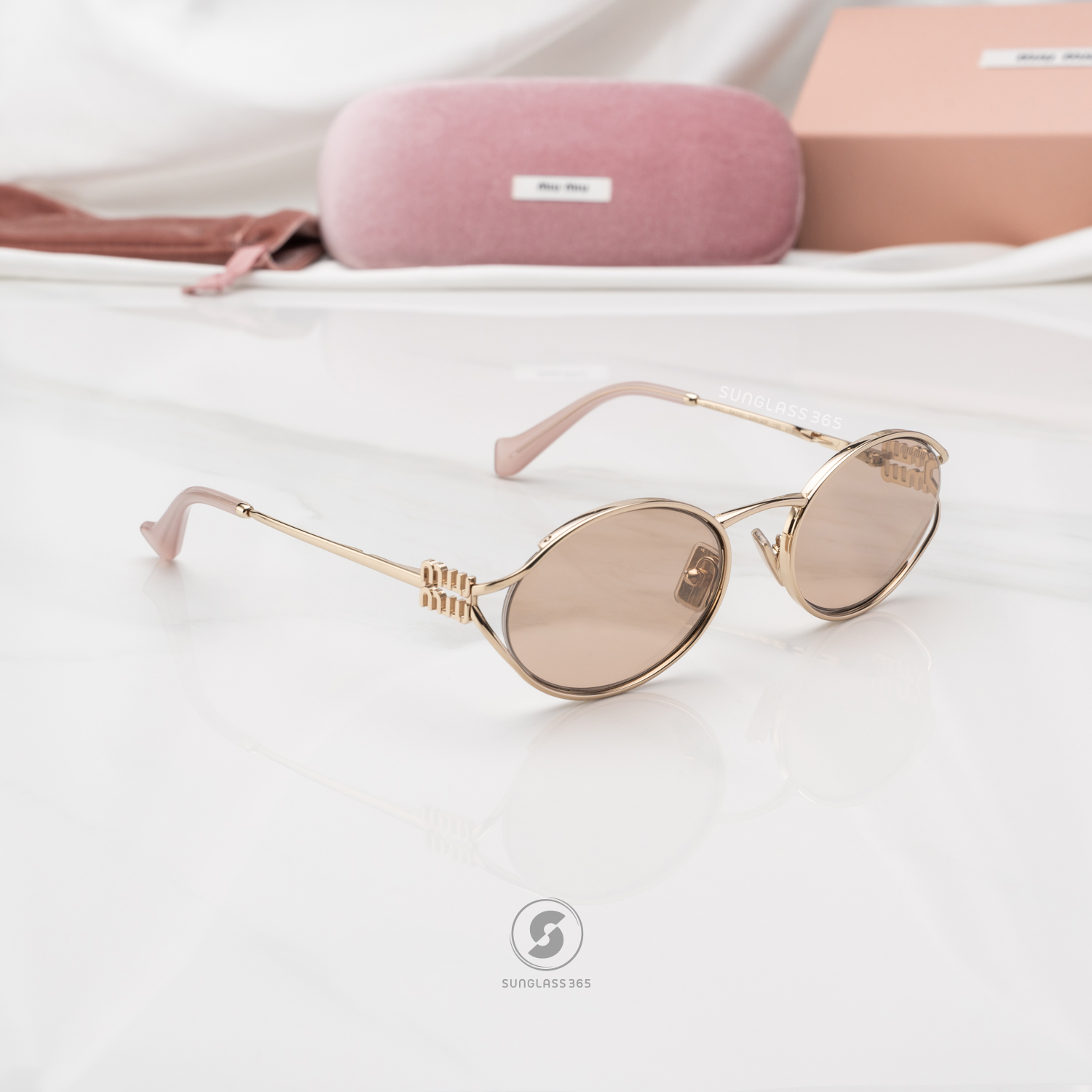 แว่นกันแดด Miu Miu Logo MU52YS ZVN20F