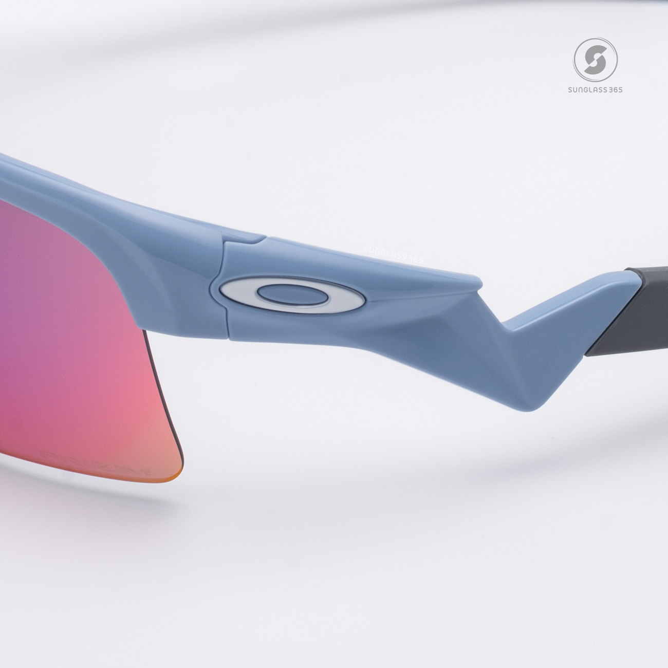 Oakley Capacitor OJ9013-06 Polished Stonewash Prizm Road