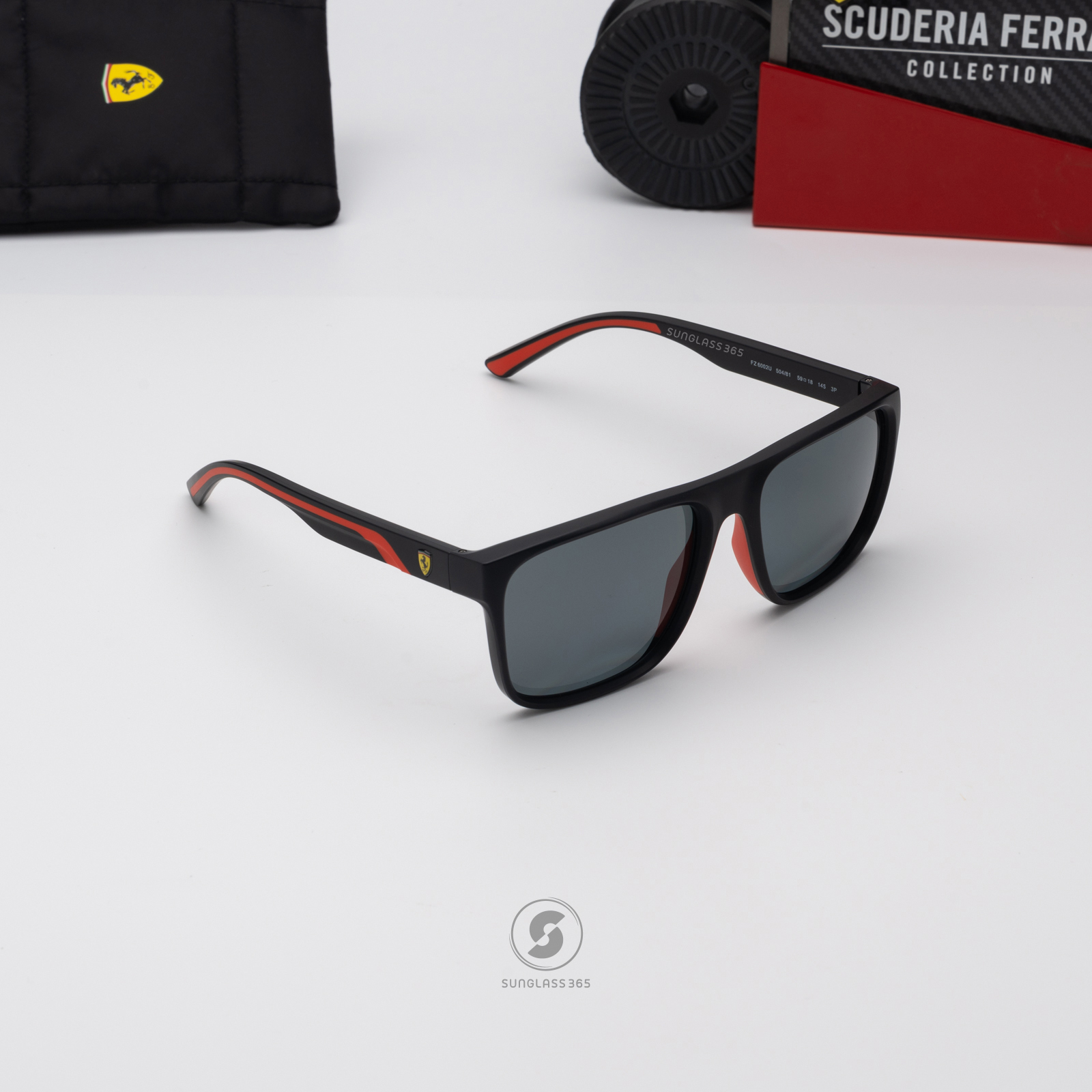 แว่นกันแดด Scuderia Ferrari FZ6002U 504/81