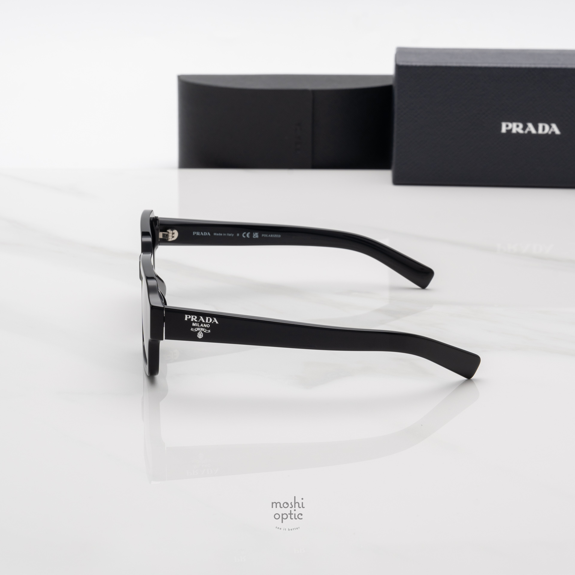 แว่นกันแดด PRADA PR02ZSF 1AB03R
