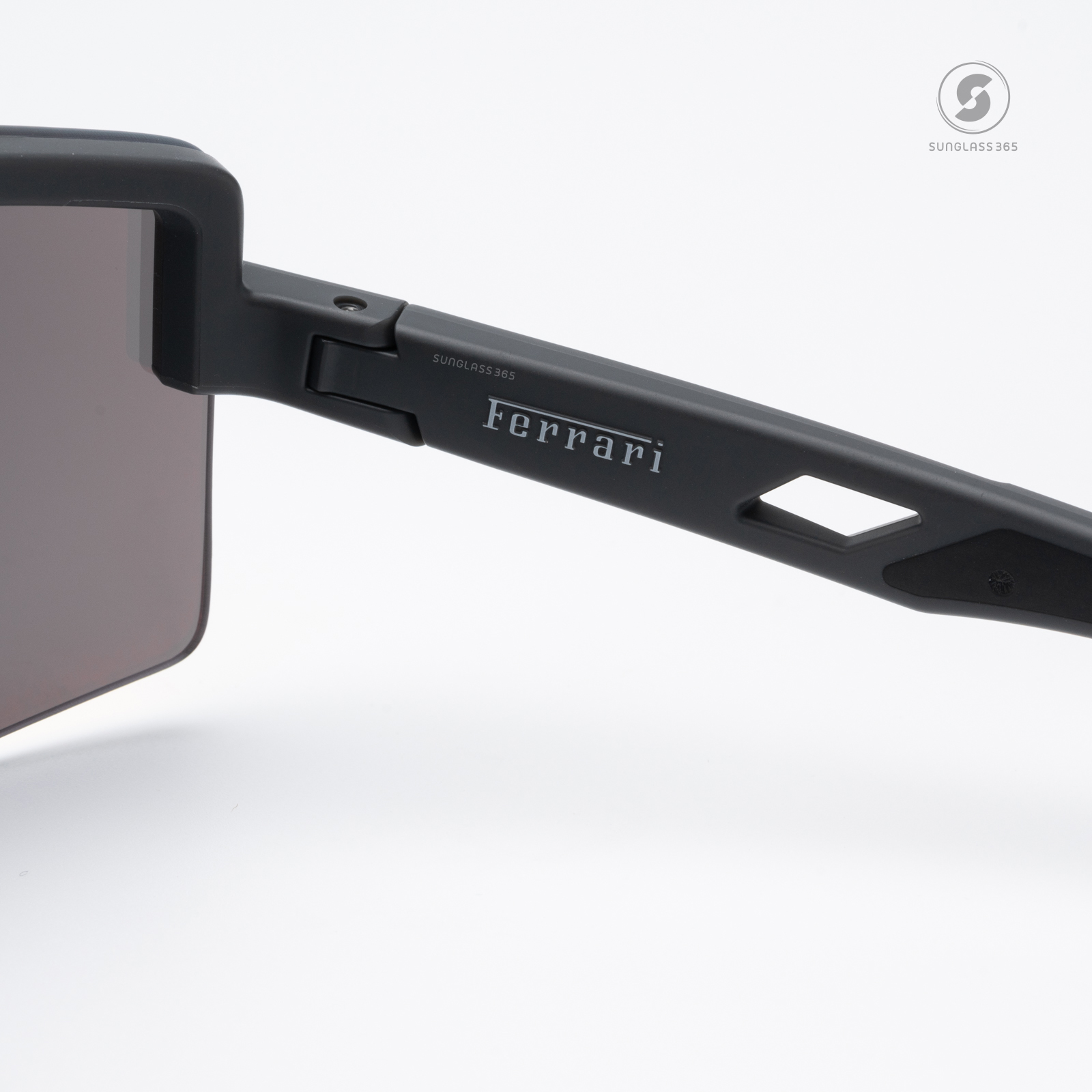 แว่นกันแดด Scuderia Ferrari FZ6008U 517/6Q