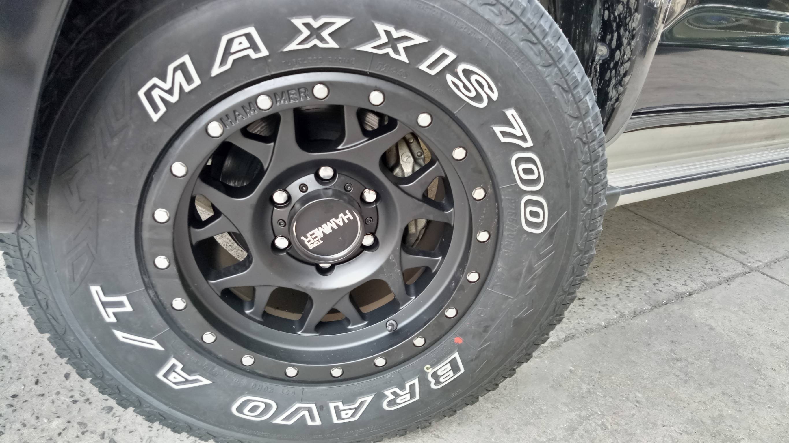 HAMMER HM3 ขอบ16 ยาง MAXXIS AT700 265/70-16 ราคาพิเศษ