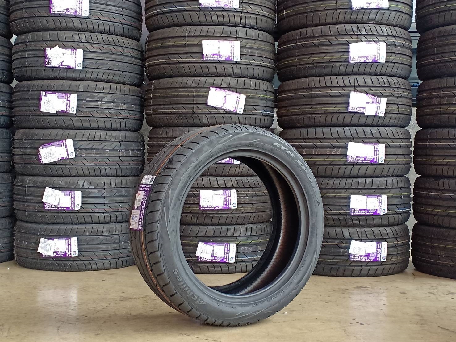 ACHILLES ATRR SPORTZ 245/45-18 ปี19 มาใหม่ราคาถูกกว่าเดิม