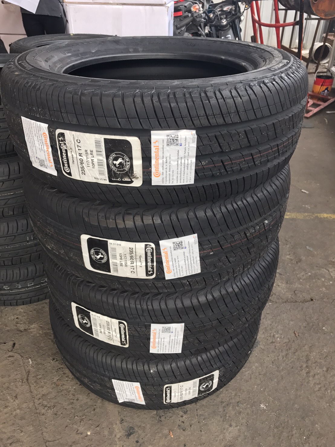ยางใหม่ค้างปี CONTINENTAL VANCO2 235/60-17 เส้น 1500 ปกติ 8500 ปี16