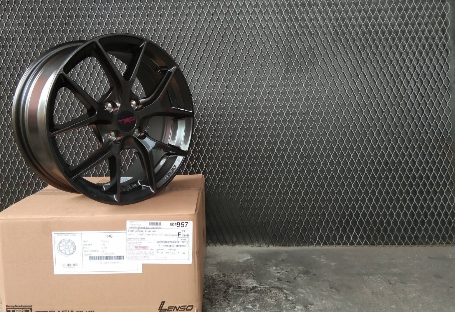 LENSO TRD TR6 ขอบ15