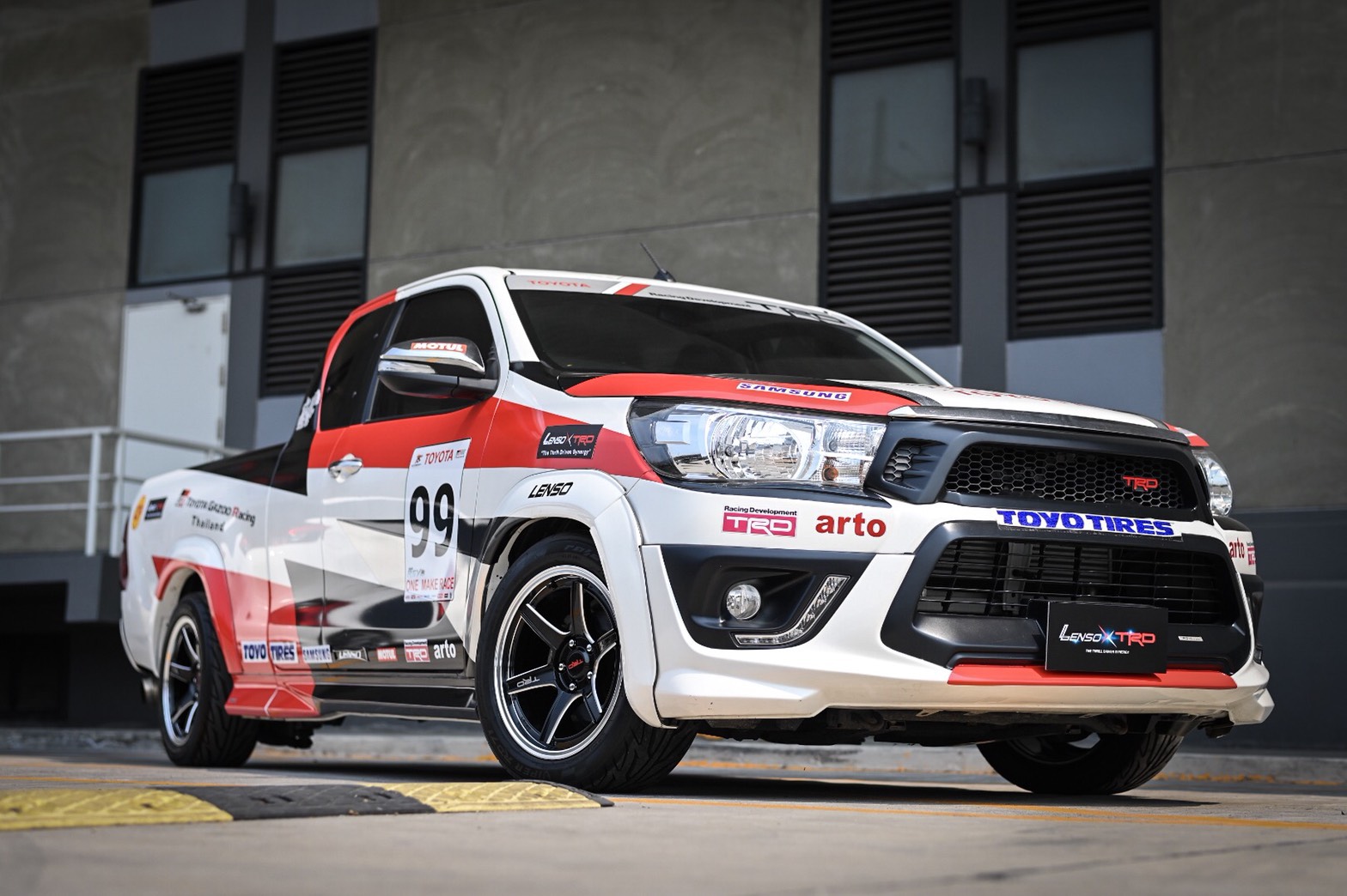 ล้อแท้ TRD LENSO ขอบ17 สำหรับกะบะ