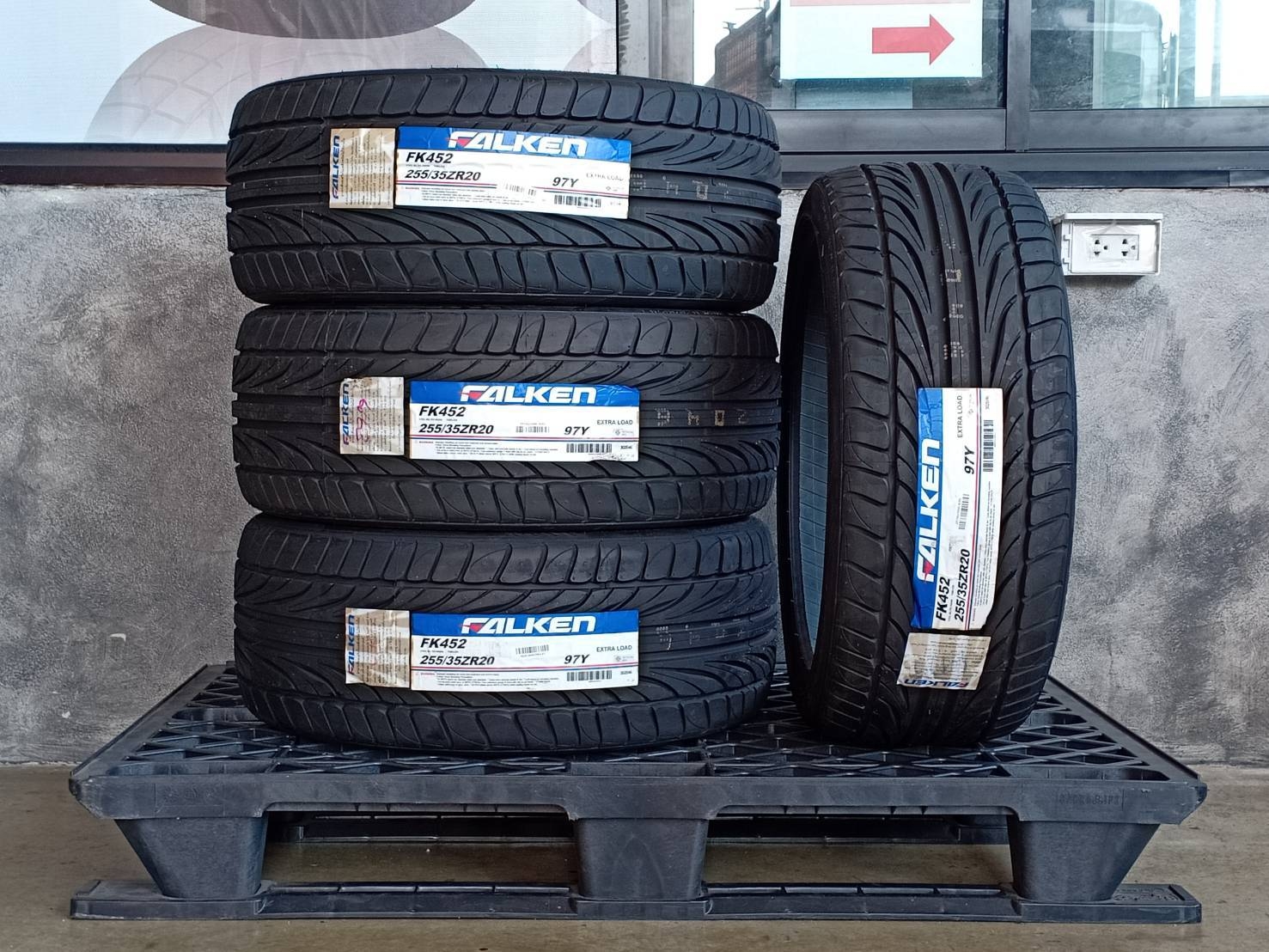 FALKEN 255/35ZR20 FK452 97Y MADE IN THAILAND
