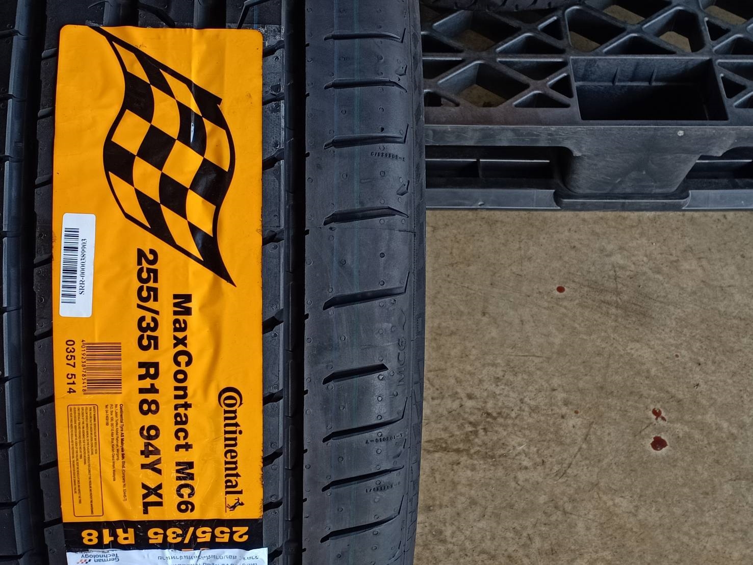 CONTINENTAL CONTACT MC6 255/35R18