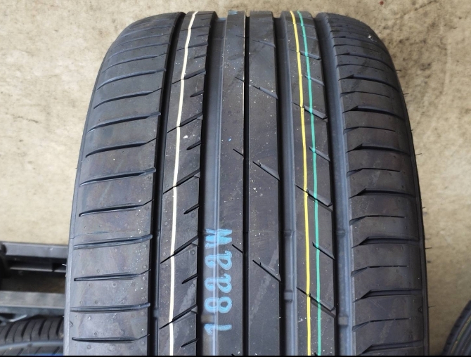 TOYO PROXES SPORT 285/35ZR20