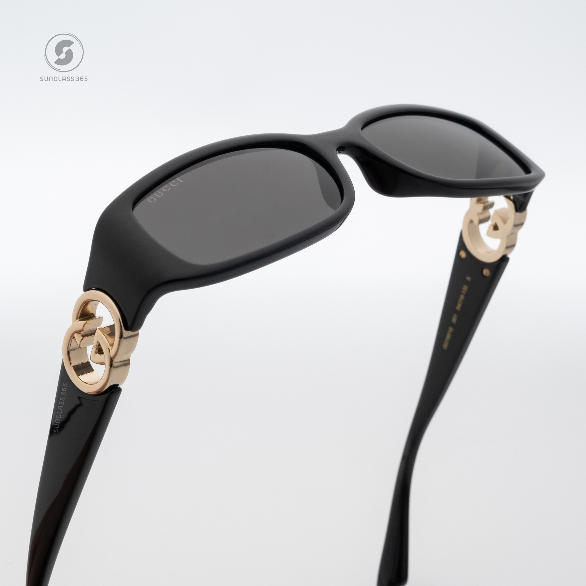 แว่นกันแดด Gucci GG1661S 001