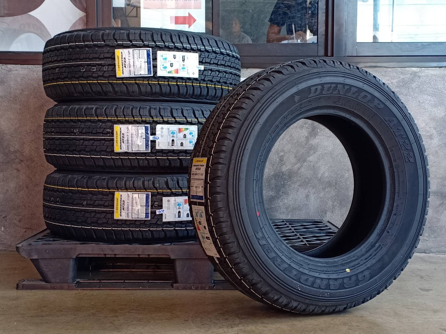 DUNLOP 265/65R17 GRANDTREK AT22 112T MADE IN THAILAND