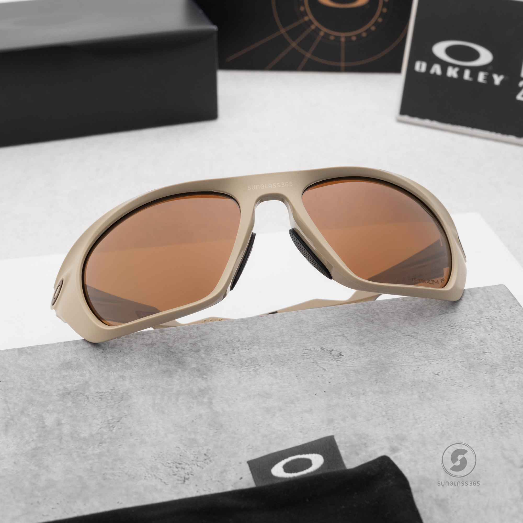 OAKLEY Lateralis OO9431-05 Matte Sand Prizm Tungsten Iridium Polarized