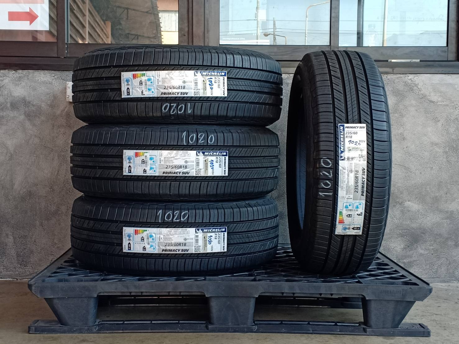 MICHELIN 235/60R18 PRIMACY SUV 106V MADE IN THAILAND