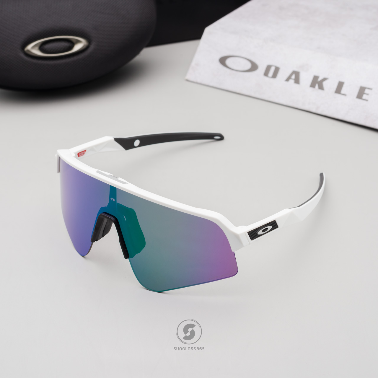 OAKLEY OO9465-04 Sutro Lite Sweep Matte White