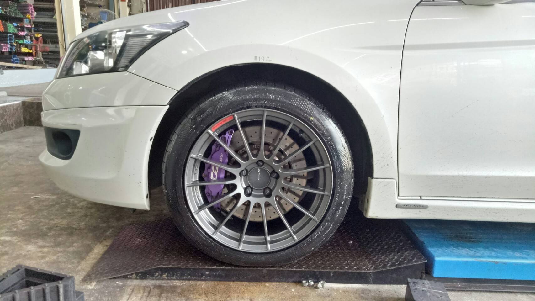 ล้อแท้ ENKEI RS05RR ขอบ18