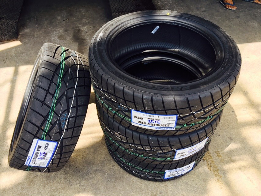 TOYO R1R 225/45-17 เส้น 4750 ปกติ 6100