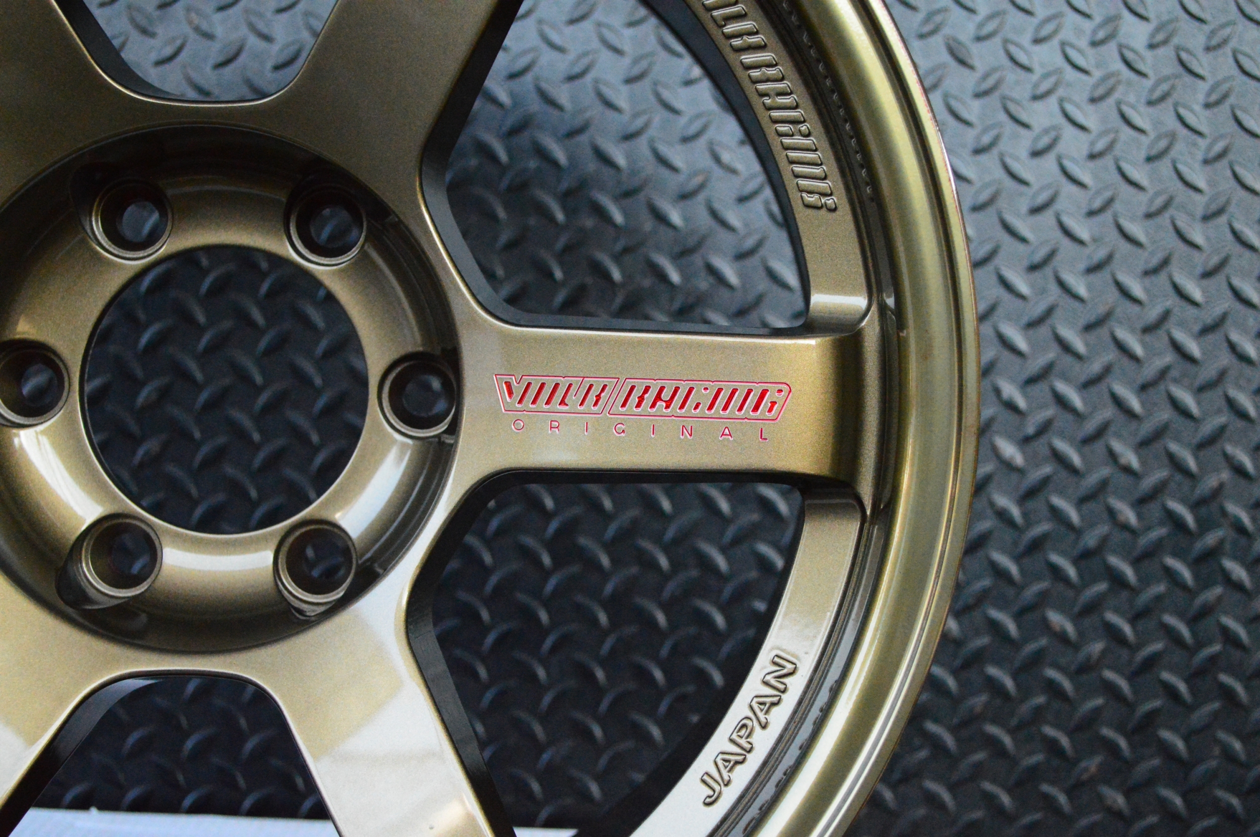 สินค้าตัวใหม่ TE37SUV กลึงก้านแดง