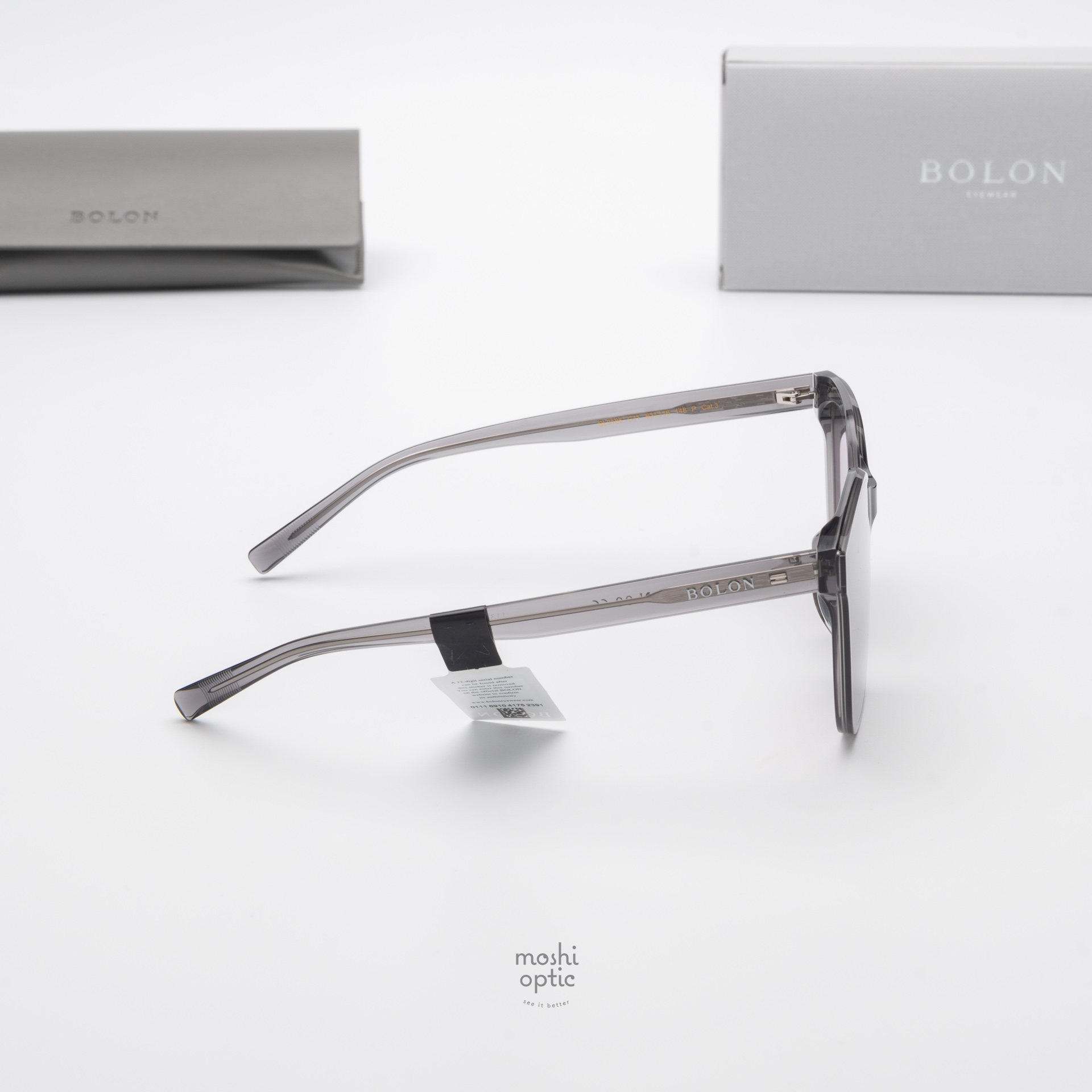 แว่นกันแดด BOLON รุ่น BL3185 Dalkey C11 Transparent Grey