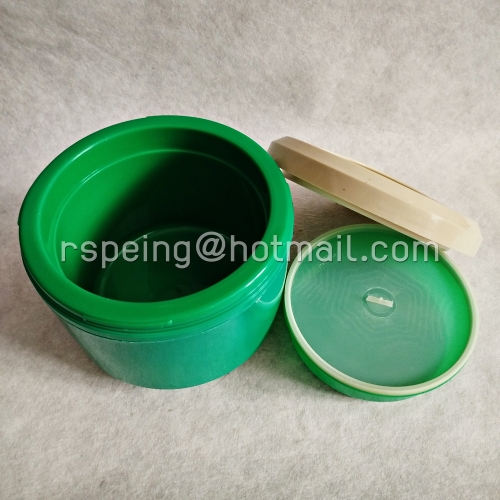 โถพลาสติกเก็บอาหารเก็บความร้อน/เย็น ขนาดใหญ่ สีเขียว/ครีม สไตล์วินเทจ LAPLAST Made in Italy (Laplast Per Alimenti)