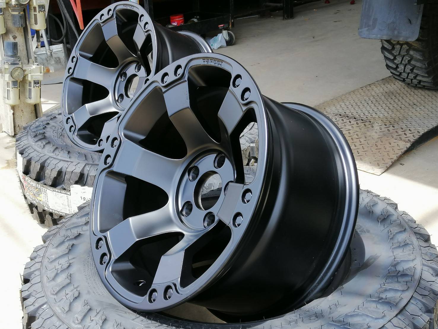 ล้อ PARODI ROAR ใส่ รถ JEEP