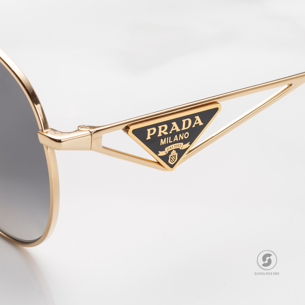 PRADA PR73ZS 5AK5W1 Gold