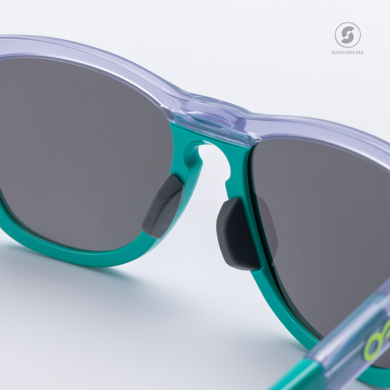 Oakley Frogskins Range A OO9284A-06 Lilac/Celeste Prizm Jade