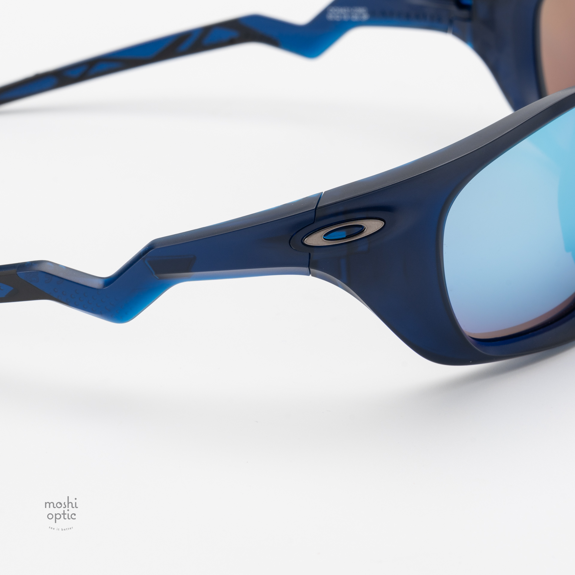 OAKLEY Lateralis OO9431-03 Matte Transparent Blue Prizm Deep Water Polarized